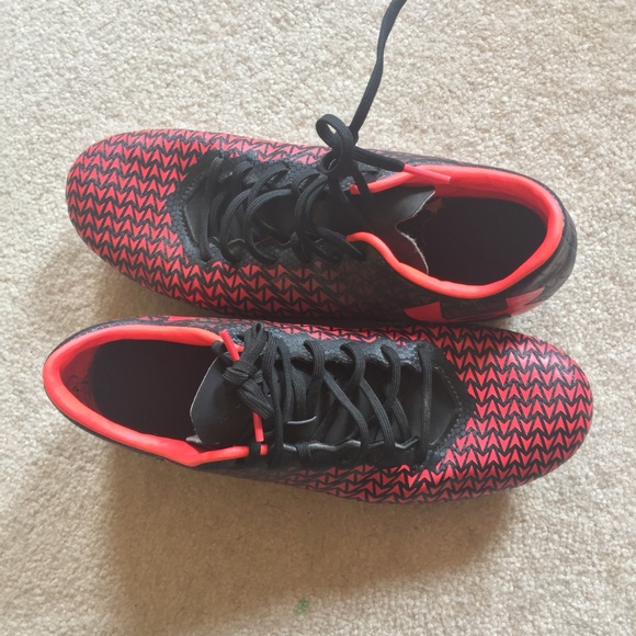 Under Armour Neon Orange and Pink Cleats - Picture 2 of 4